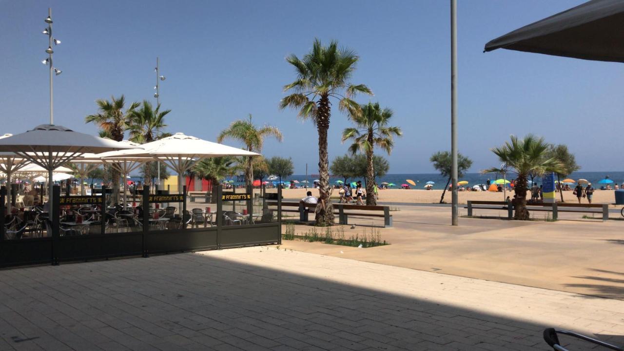 Hospedaje Dado De Baja Badalona Exterior foto